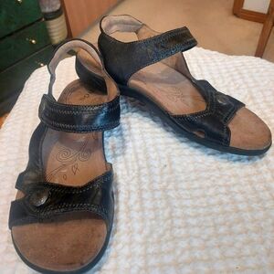 Taos Black Leather Sandals